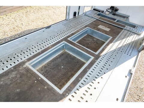 Covered Trailer Covered