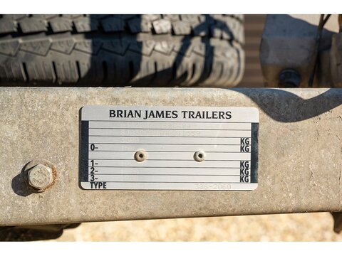 Covered Trailer Covered