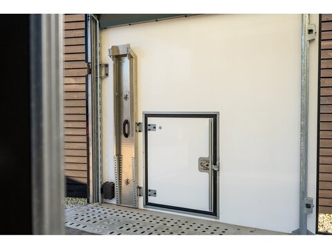 Covered Trailer Covered