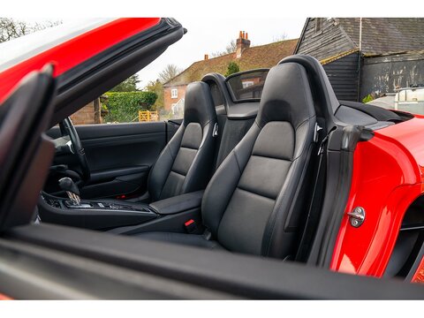 2014 Porsche 981 Boxster 2.7 PDK (3)