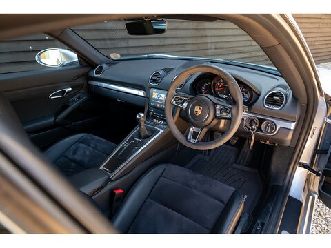 2017 Porsche 718 Cayman 2.0T Manual (10)