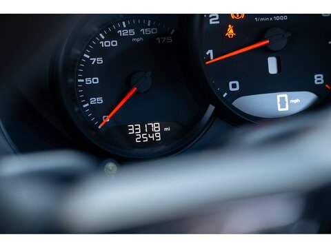 2017 Porsche 718 Cayman 2.0T Manual (10)