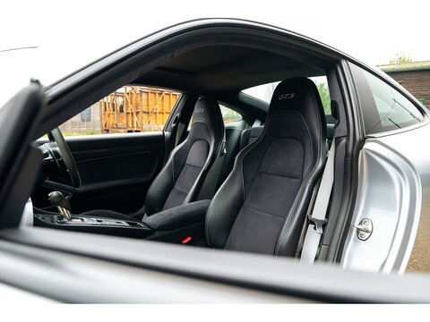 2017 Porsche 991 Carrera GTS Coupe PDK (37)