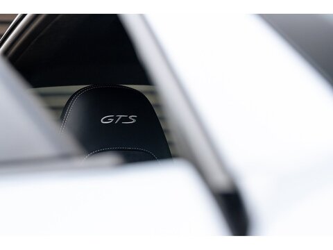 2017 Porsche 991 Carrera GTS Coupe PDK (37)