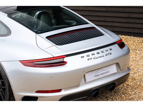 2017 Porsche 991 Carrera GTS Coupe PDK (37)