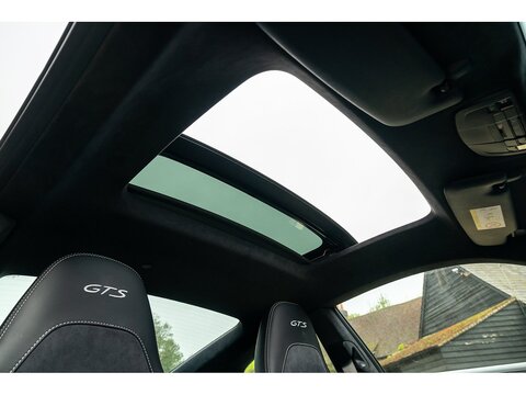 2017 Porsche 991 Carrera GTS Coupe PDK (37)