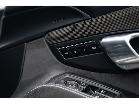 2017 Porsche 991 Carrera GTS Coupe PDK (37)