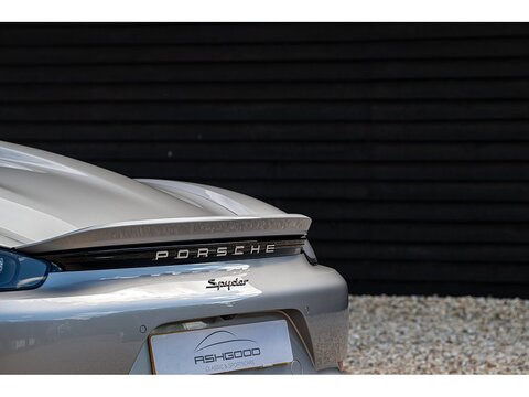 2019 Porsche 718 Spyder 4.0 Manual (33)