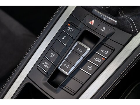 2019 Porsche 718 Spyder 4.0 Manual (33)