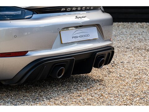 2019 Porsche 718 Spyder 4.0 Manual (33)