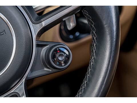 2019 Porsche Macan 2.0 (25)