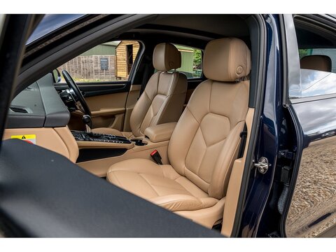 2019 Porsche Macan 2.0 (25)