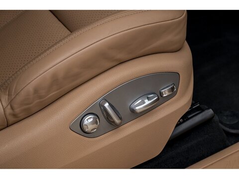 2019 Porsche Macan 2.0 (25)