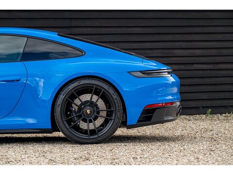 2022 Porsche 992 Carrera GTS Coupe Manual (10)