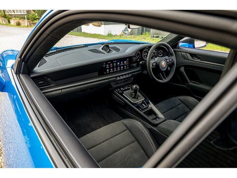 2022 Porsche 992 Carrera GTS Coupe Manual (10)