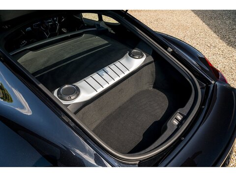 2016 Porsche 981 Cayman GT4 (31)