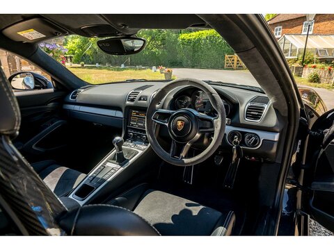 2016 Porsche 981 Cayman GT4 (31)