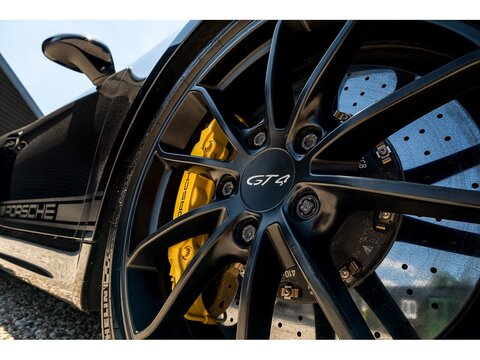 2016 Porsche 981 Cayman GT4 (31)