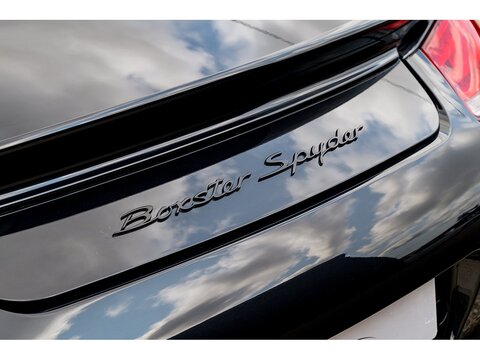 2010 Porsche 987.2 Spyder Manual (23)