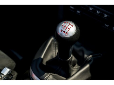 2010 Porsche 987.2 Spyder Manual (23)