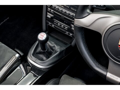 2010 Porsche 987.2 Spyder Manual (23)