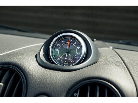 2010 Porsche 987.2 Spyder Manual (23)