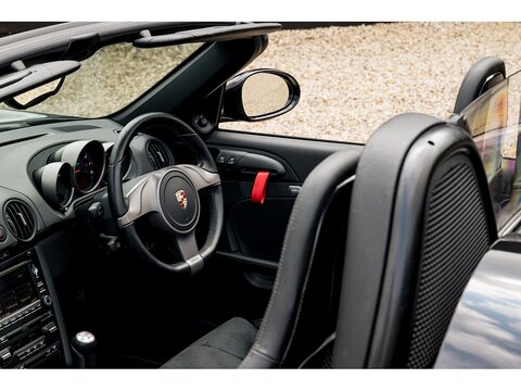 2010 Porsche 987.2 Spyder Manual (23)