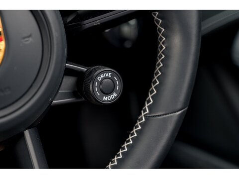 2022 Porsche 992 GT3 Touring PDK (17)