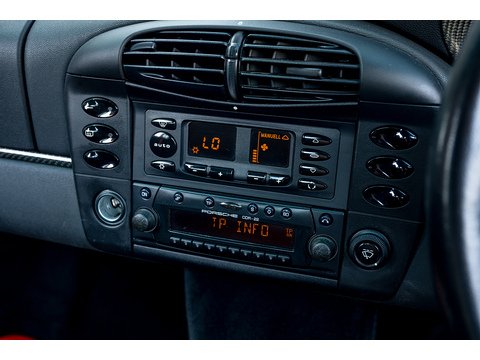 2000 Porsche 996.1 GT3 Clubsport (30)