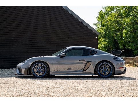 2022 Porsche 718 GT4 RS PDK (32)