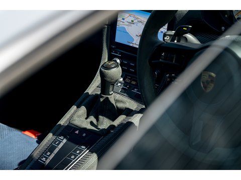 2022 Porsche 718 GT4 RS PDK (32)