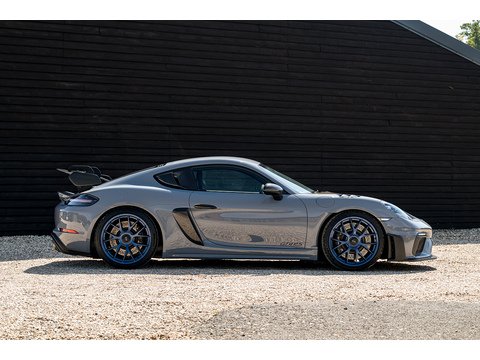 2022 Porsche 718 GT4 RS PDK (32)
