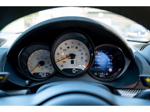 2022 Porsche 718 GT4 RS PDK (32)