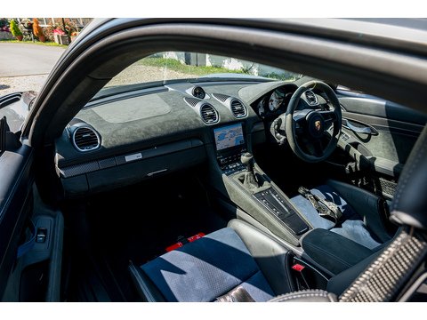 2022 Porsche 718 GT4 RS PDK (32)