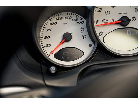 2011 Porsche 987 Spyder Manual (17)