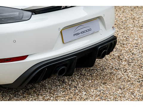 2021/71 Porsche 718 Spyder 4.0 Manual (33)