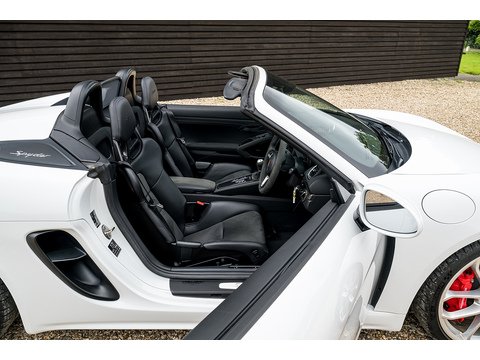 2021/71 Porsche 718 Spyder 4.0 Manual (33)