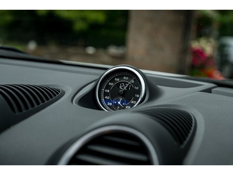 2021/71 Porsche 718 Spyder 4.0 Manual (33)