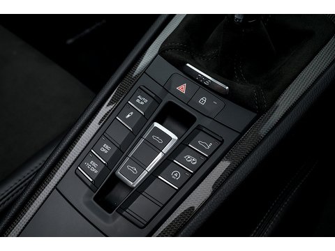 2021/71 Porsche 718 Spyder 4.0 Manual (33)