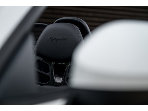 2021/71 Porsche 718 Spyder 4.0 Manual (33)