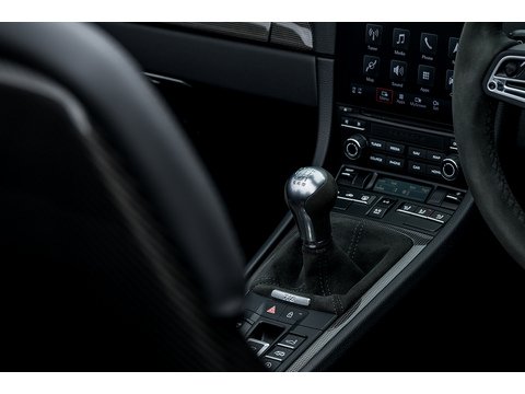 2021/71 Porsche 718 Spyder 4.0 Manual (33)