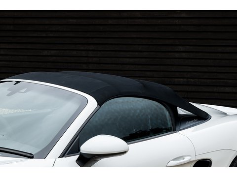 2021/71 Porsche 718 Spyder 4.0 Manual (33)