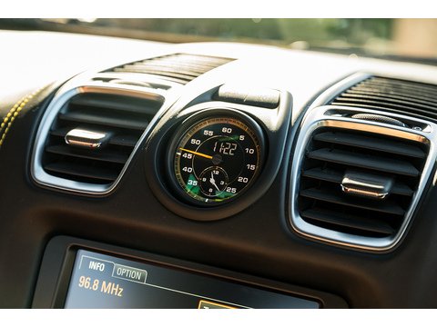 2015 Porsche 981 GT4 (12)