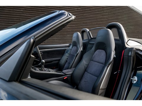 2015 Porsche 981 Boxster GTS Manual (40)