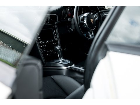 2011 Porsche 997 Carrera GTS Coupe PDK (28)