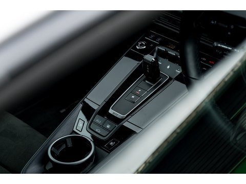 2022 Porsche 992 GTS 4WD Coupe PDK (18)