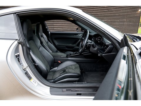 2022 Porsche 992 GTS 4WD Coupe PDK (18)