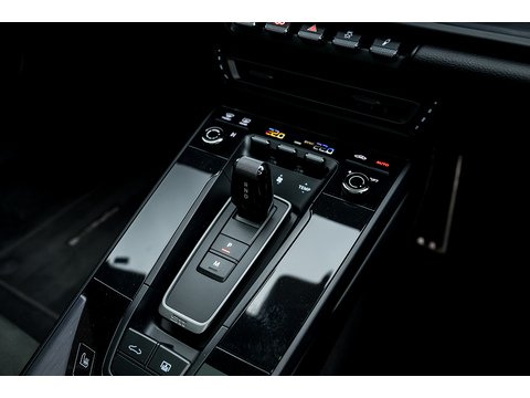 2022 Porsche 992 GTS 4WD Coupe PDK (18)