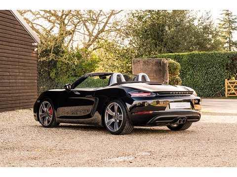 2018 Porsche 718 Boxster S PDK (38)
