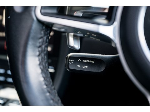 2018 Porsche 718 Boxster S PDK (38)